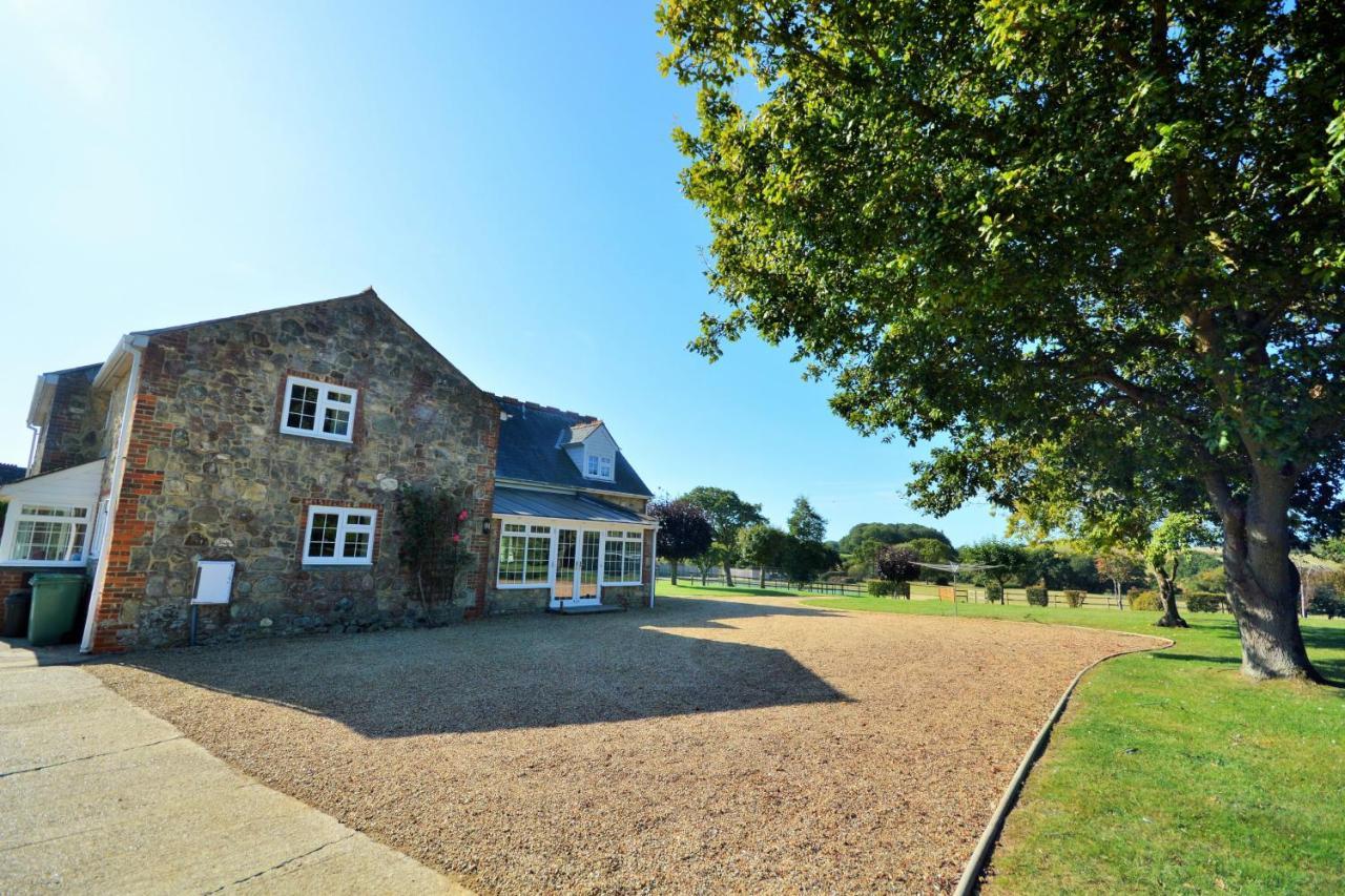 Rookley Farm Lodge ภายนอก รูปภาพ